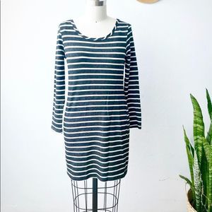 Bar III Long Sleeve Knee-length Dress, Small